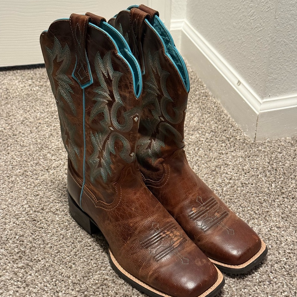 Ariat Brown and Turquoise Western Boots